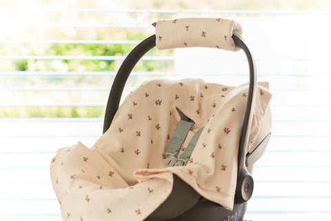Babydecke für Babyschale Sommer Musselin Kirschen