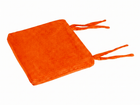 Das KraftKids Sitzkissen für Stühle aus Breitcord in leuchtendem Orange verfügt über zwei Paar Stoffbändchen auf einer Seite und einen abnehmbaren Bezug, abgebildet auf weißem Hintergrund.
