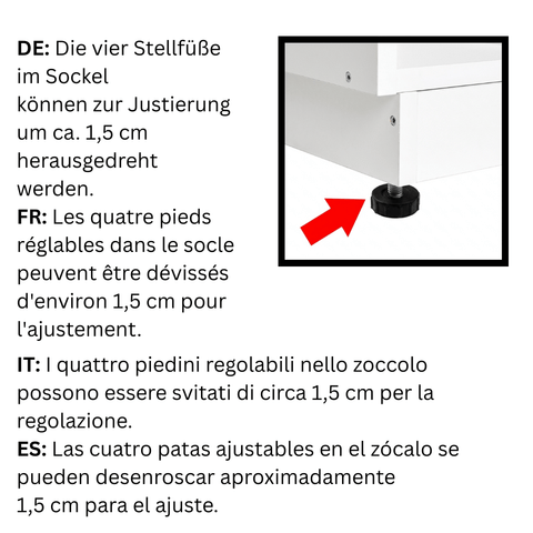 Eine Nahaufnahme zeigt den verstellbaren Fuß des KraftKids Stauraumregals WIC123-12 für Wickeltisch (für IDANÄS & HEMNES) mit einem roten Pfeil. Der mehrsprachige Text erklärt, dass er zur einfachen Nivellierung um 1,5 cm herausgeschraubt werden kann.