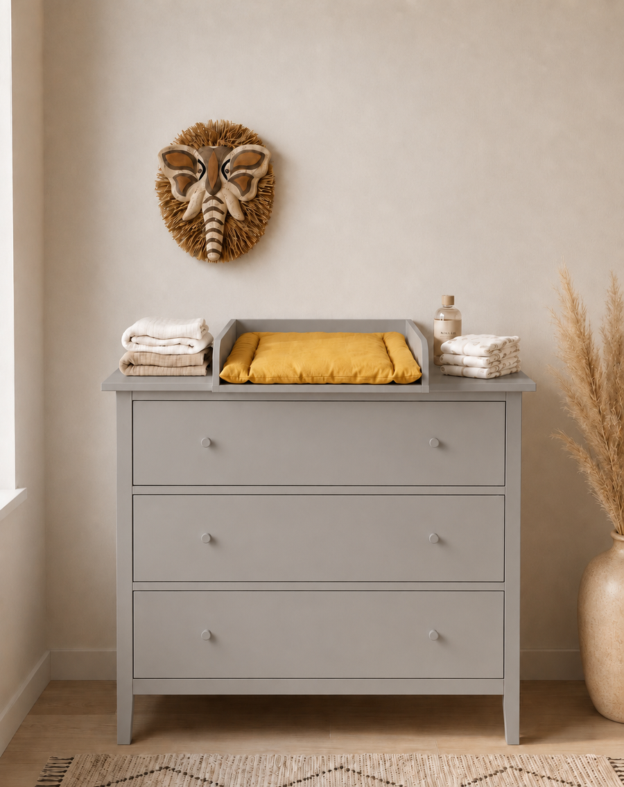 Wickelaufsatz für GULLABERG-Kommode mit 3 Schubladen – grau, mit Abdeckblenden – Wickelfläche 50 × 70 cm