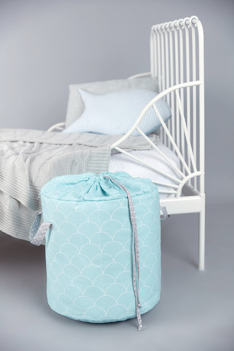 Spielzeugkorb weiße Halbkreise auf Pastelmint