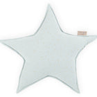 Das Sternkissen Musselin goldene Punkte auf Grün von KraftKids ist ein grünes, sternförmiges Kissen mit goldenen Punkten und einem Stoffanhänger - perfekt, um jedem Kinderzimmer einen fröhlichen Touch zu verleihen.